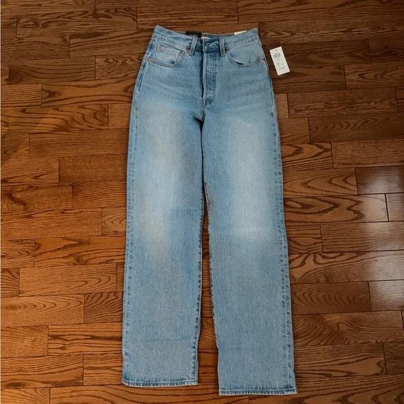 Levi's Women's Straight Leg Jeans in Light Blue - Picture 2 of 5